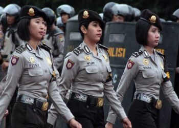 Aksi Pemukulan Anggota TNI terhadap Polwan di Depan Makodam II Sriwijaya Viral