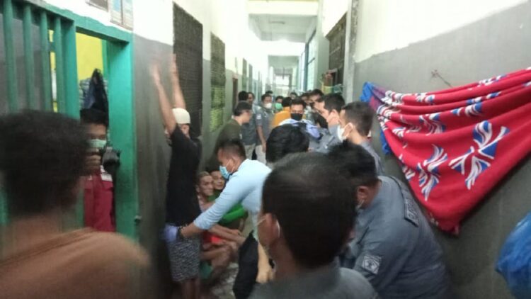 Razia rutin yang digelar Rutan Padang, dan kali ini bergabung dengan Kanwil Kemenkumham Sumbar.