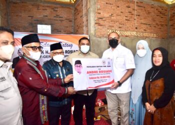 Andre Rosiade Bantu Sekolah Yayasan Khairu Ummah Sawahlunto