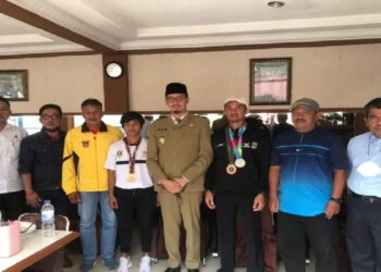 Berprestasi, Dua Atlet di Bukittinggi Diangkat jadi Pegawai Kontrak