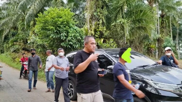 DPO Perusakan Hutan Suaka Margasatwa Malampah Alahan Panjang Diringkus Tim Gabungan di Pasaman Barat 1 Tim Gabungan menangkap DPO di Tanjung Medan, Kecamatan Kinali, Pasaman Barat, Kamis (27/1). (Antarasumbar/Dok KSDA Agam)