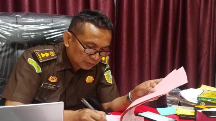 Kepala Seksi Pidana Umum Kejari Padang, Budi Sastera. (Antarasumbar/Fathul Abdi)