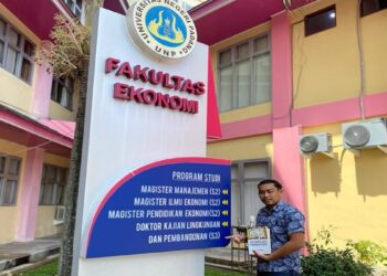 Bripka Reszil saat berada di kampus. (dok. istimewa)