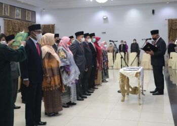 Gubernur Lantik 16 Pejabat Tinggi Pratama di Pemprov Sumbar