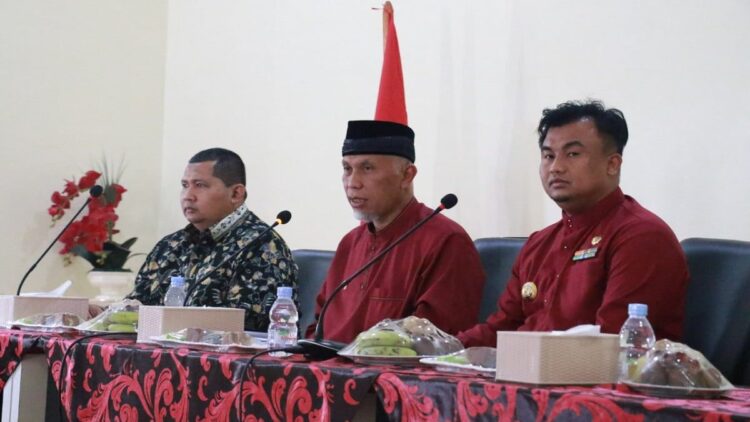 Gubernur Mahyeldi pimpin rakor feeder jalan tol.