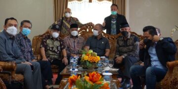Gubernur Mahyeldi Sambut Kunker Komisi I DPR RI ke Sumbar 7 Gubernur Mahyeldi Sambut Kunker Komisi I DPR RI ke Sumbar