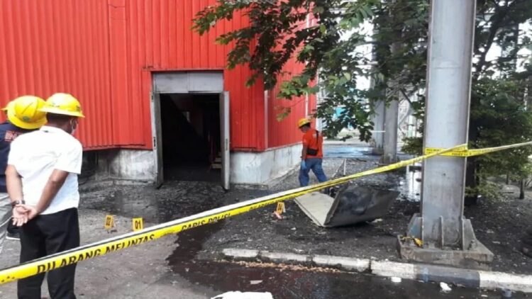 PLTU Teluk Sirih Padang usai terbakar pada Sabtu (8/1) pagi. (ANTARA/HO Polresta Padang.)
