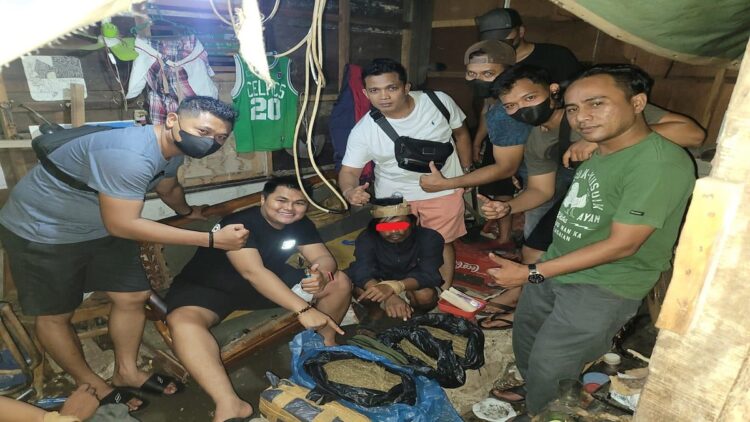 Polresta Padang menangkap pengedar 3 kilogram ganja kering. (IST)