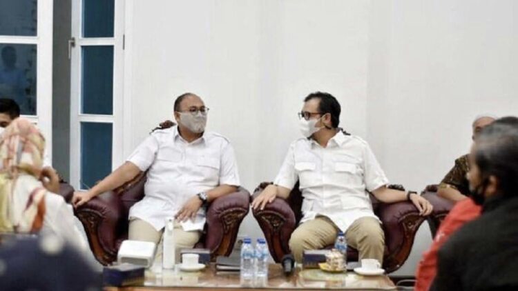 Anggota DPR RI dari Partai Gerindra Andre Rosiade bersama Wali Kota Bukittinggi Erman Safar. (IST)