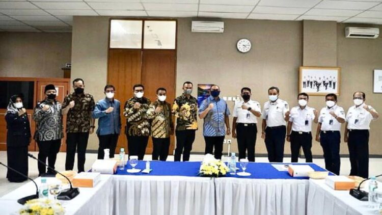 Pertemuan Anggota DPR RI Andre Rosiade bersama jajaran PT KAI. (IST)