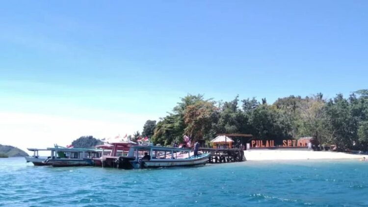 Sektor pariwisata Sumbar menunggu sentuhan investor. (ANTARA/Miko Elfisha)