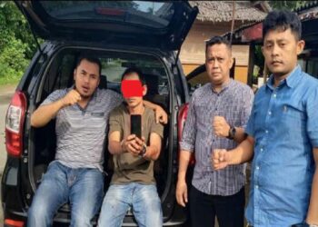 Terlibat Kejar-kejaran dengan Polisi di Padang, Maling HP Diciduk saat Terhalang Palang KA