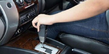 Berikut Kebiasaan Pengemudi Mobil Matik yang bisa Merusak Sistem Transmisi 8 Berikut Kebiasaan Pengemudi Mobil Matik yang bisa Merusak Sistem Transmisi