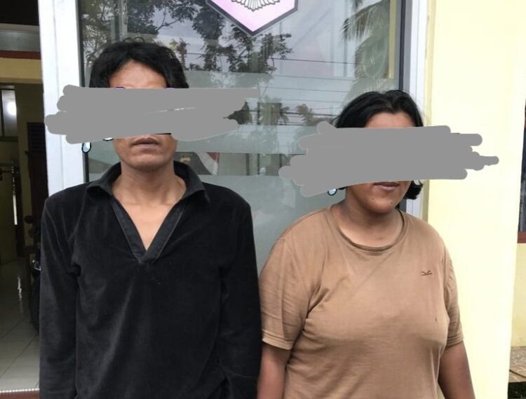 Pasustri Warga Lubuk Kilangan Padang Tertangkap Mencuri HP di Rumah Warga Sutera Pessel 1 Pasangan suami istri yang diamankan Polsek Sutera terkait kasus pencurian Android dengan modus pura-pura bertamu.