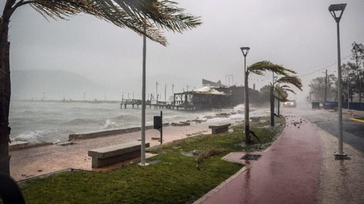 Eropa Utara Diamuk Badai Malik, 4 Orang Tewas 1 Ilustrasi badai. (AP Photo)