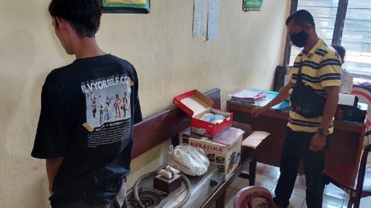 Gerombolan Remaja di Padang Kupak Rumah Kosong, Baru Seorang Ditangkap 1 Remaja 17 tahun pelaku pencurian di Koto Tangah.