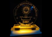 Souvenir Akrilik SMK Semen Padang akan Diproduksi Massal
