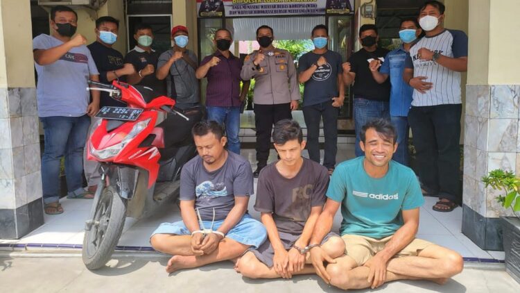 Tiga pencuri mesin genset dan besi diciduk jajaran Polsek Lubeg.