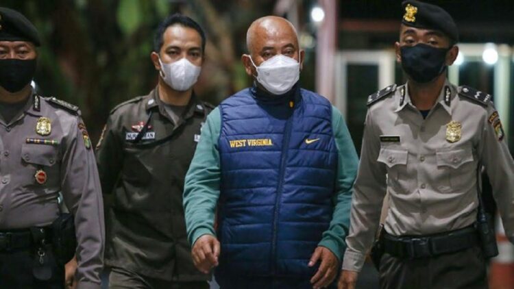 Wali Kota Bekasi Rahmat Effendi saat tiba di KPK. (net)