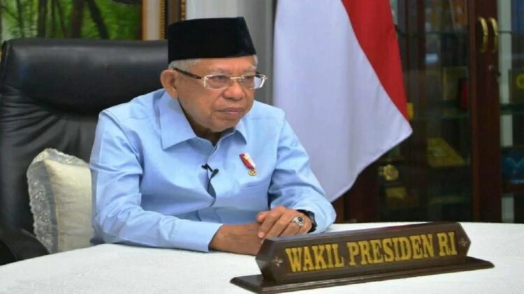 Wakil Presiden Ma'ruf Amin menyampaikan orasi ilmiah pada Rapat Terbuka dan Dies Natalis Ke-59 Universitas Brawijaya Malang melalui konferensi video dari kediaman resmi wapres di Jakarta, Rabu (5/1/2022). ANTARA/HO-Setwapres