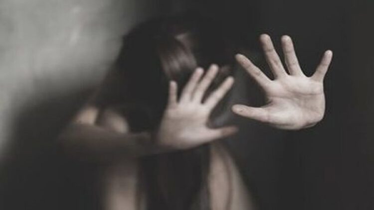 7 Santriwati Dicabuli Oknum Guru Ngaji di Subang, Dilakukan di Musala 1 Ilustrasi pencabulan. (net)