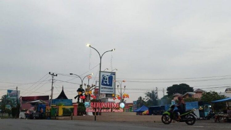 Meriahkan Hari Jadi ke-73, Pemkab Sijunjung Gelar Festival Lansek Manih 1 Ikon Kabupaten Sijunjung. (IST)