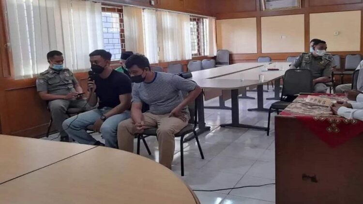 Dua PKL menjalani sidang tipiring secara virtual. (IST)