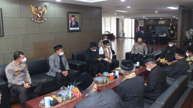 Kapolda Sumbar terima pengurus LKAAM Sumbar.