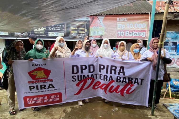 Pengurus PD PIRA Sumbar turut hadir menyerahkan bantuan untuk korban gempa di Pasbar dan Pasaman.