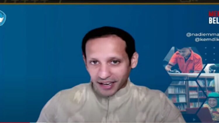 Menteri Pendidikan, Kebudayaan, Riset dan Teknologi (Mendikbudristek), Nadiem Anwar Makarim, dalam peluncuran Merdeka Belajar episode 17 yang dipantau di Jakarta, Selasa (22/2/2022). (ANTARA/Indriani)