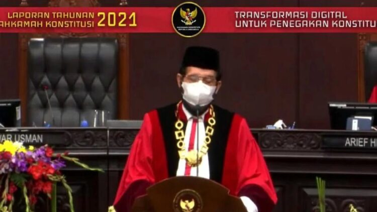 Sejak 2003 MK Sudah Putus 3.317 Perkara dari 3.341 Perkara yang Diregistrasi 1 Tangkapan layar Ketua Mahkamah Konstitusi (MK) Republik Indonesia Anwar Usman saat Sidang Pleno Khusus Laporan Tahunan di Jakarta, Kamis (10/2/2022). (ANTARA/Muhammad Zulfikar).