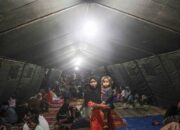 Takut Gempa Susulan dan Longsor, Warga Pasbar masih Bertahan di Pengungsian