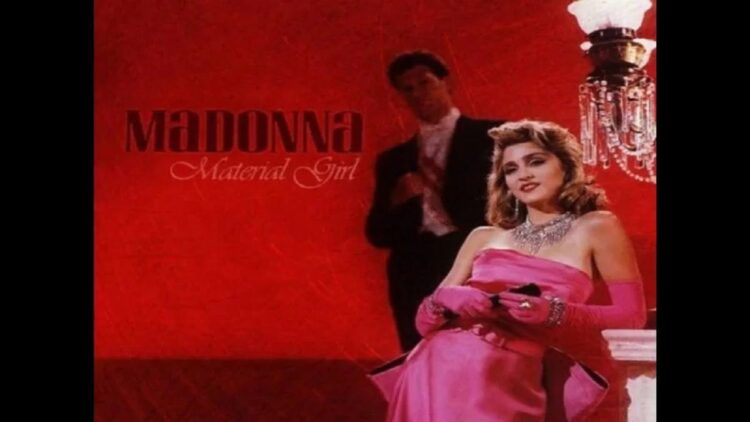 Video musik lagu "Material Girl" (1984) memperlihatkan bintang pop Madonna mengenakan gaun satin merah muda yang terisnpirasi dari gaya Marilyn Monroe. (ANTARA/HO-via IMDb)
