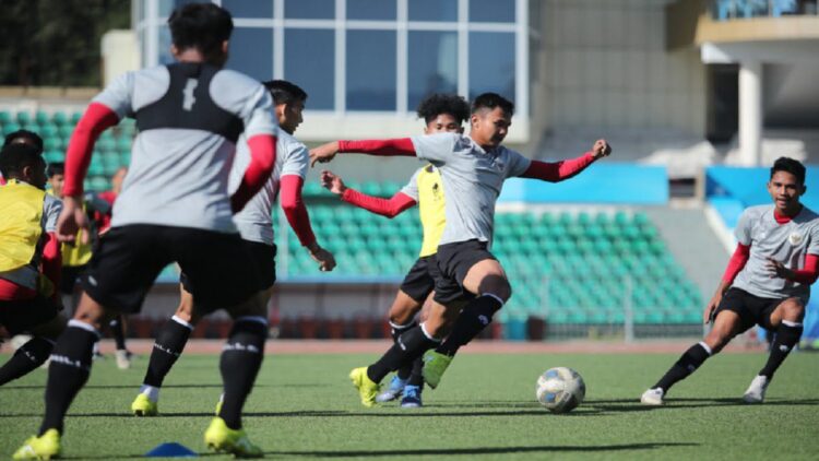 Latihan perdana Garuda Muda di Bali.