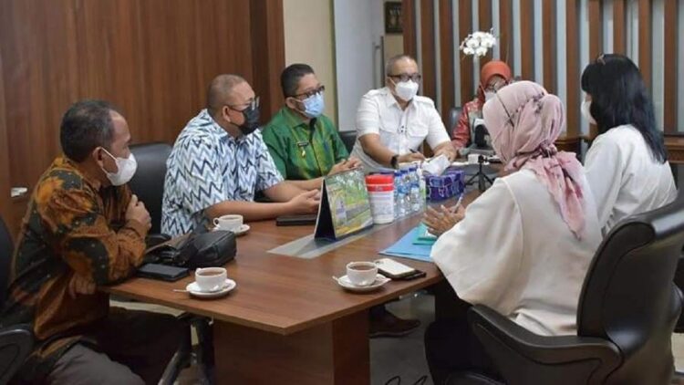 Pasar Raya Padang Fase VII Dibangun Tahun Ini 1 Pertemuan anggota DPR RI Andre Rosiade dan Wali Kota Padang serta jajaran di Jakarta membahas Pasar Raya Fase VII.