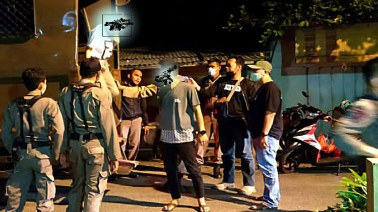 Lagi, Dua Pasangan Ilegal Diamankan dari Penginapan di Padang 1 Petugas Satpol PP Padang kembali amankan pasangan ilegal di kosan.