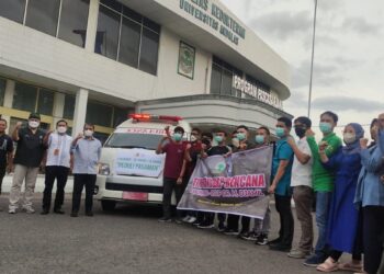Lepas Tim Peduli Bencana, Unand Bawa 9 Dokter untuk Bantu Korban Gempa Pasaman Barat
