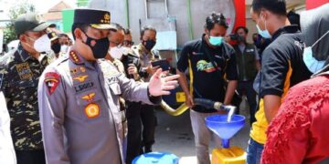 Pastikan Distribusi Aman Jelang Ramadhan, Kapolri Perintahkan Kapolda Cek Minyak Goreng