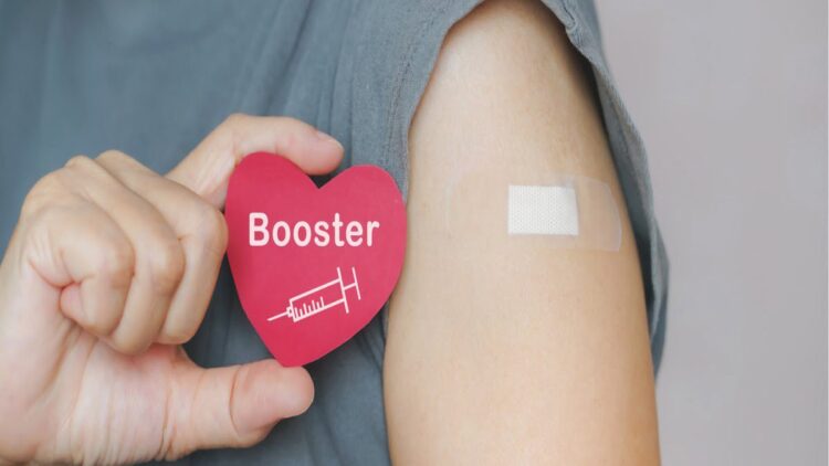 Aturan Perjalanan Keluar, Capaian Vaksinasi Booster di Pariaman Meningkat Tajam 1 Ilustrasi vaksinasi booster. (net)