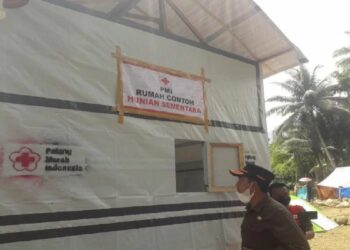 PMI Pasbar Buat Rumah Hunian Sementara, Diperkirakan Bisa Tahan 6 Bulan