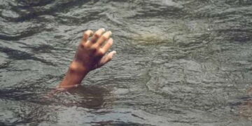 Ilustrasi orang hanyut di sungai. (dok. istimewa)