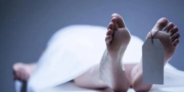 Pria dan Wanita di Mataram Ditemukan Tewas di Dalam Mobil, Mulut Keluarkan Busa 8 Ilustrasi meninggal dunia