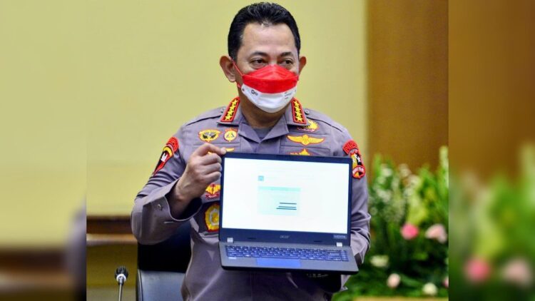 Kapolri: Bayar Pajak Bermanfaat Bagi Kepentingan Masyarakat dan Negara Indonesia 1 Kapolri laporkan SPT pajaknya.