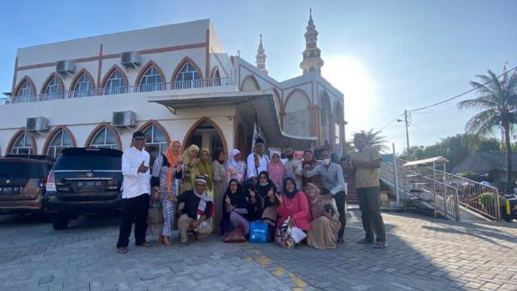 Tausiyah jelang Ramadan Alumni 83 PGRI 1 Padang.