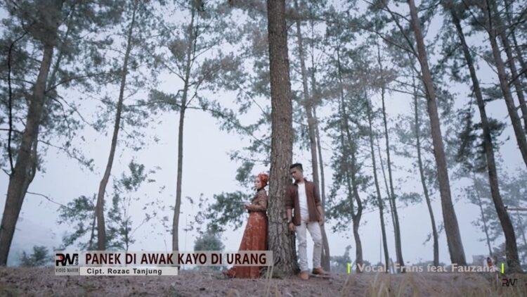 Tangkapan video Lagu Panek Dek Awak Kayo di Urang. (YouTube)