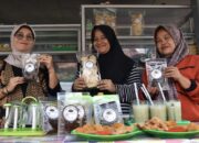 Bangkit di Tengah Pandemi, Ini Kiat Sukses Kelompok Budidaya Jamur Tiram dan Magot Limau Manis