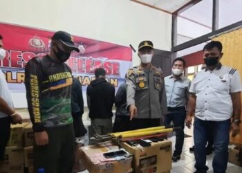 Komplotan Rampok Spesialis Toko dan Gudang Diringkus Polisi di Pariaman