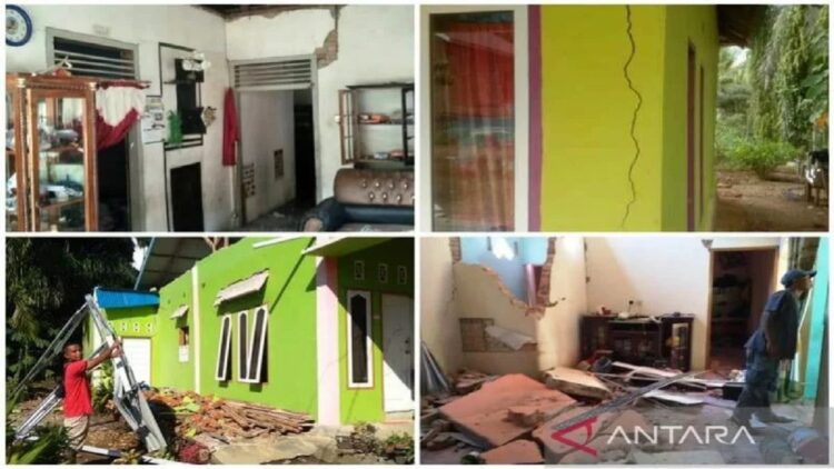 Rumah wartawan di Pasaman Barat rusak. (HO/Antara)