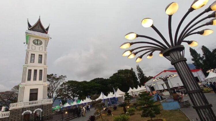 Lokasi Jam Gadang yang akan dikunjungi Wapres Ma'ruf Amin. (Antara/Alfatah)