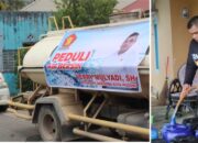 Andre Rosiade Puji DPC Gerindra Padang Salurkan Air Bersih untuk Warga Batu Gadang yang Kekeringan